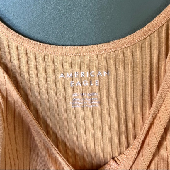 Gold Ribbed Button-Up Cami - Picture 3 of 3